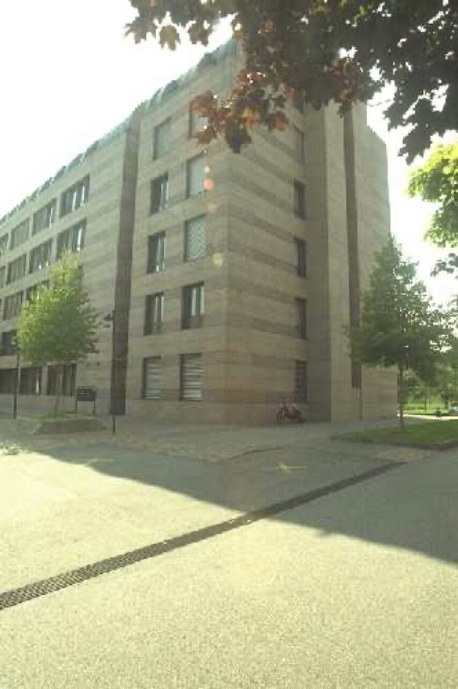 3 rooms Apartment for rent in Fribourg - image 1/2