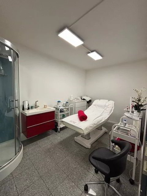 Commercial premises fitted with existing activity and excellent profitability - Ansicht 3