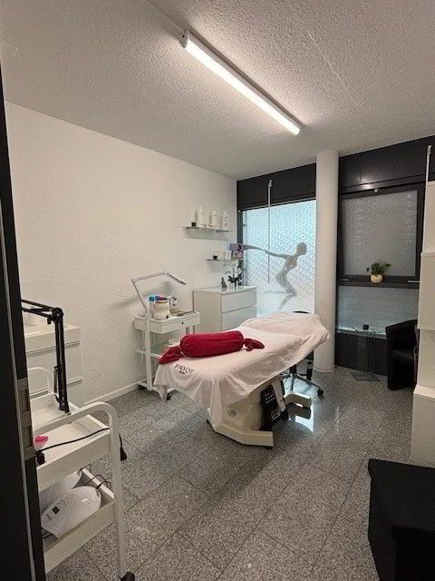 Commercial premises fitted with existing activity and excellent profitability - Ansicht 5