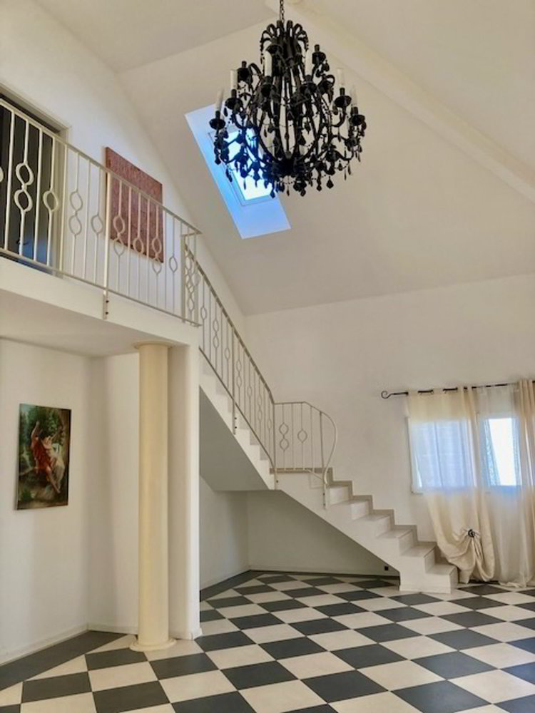 9 rooms House to buy in Les Hauts-Geneveys - image 1/13