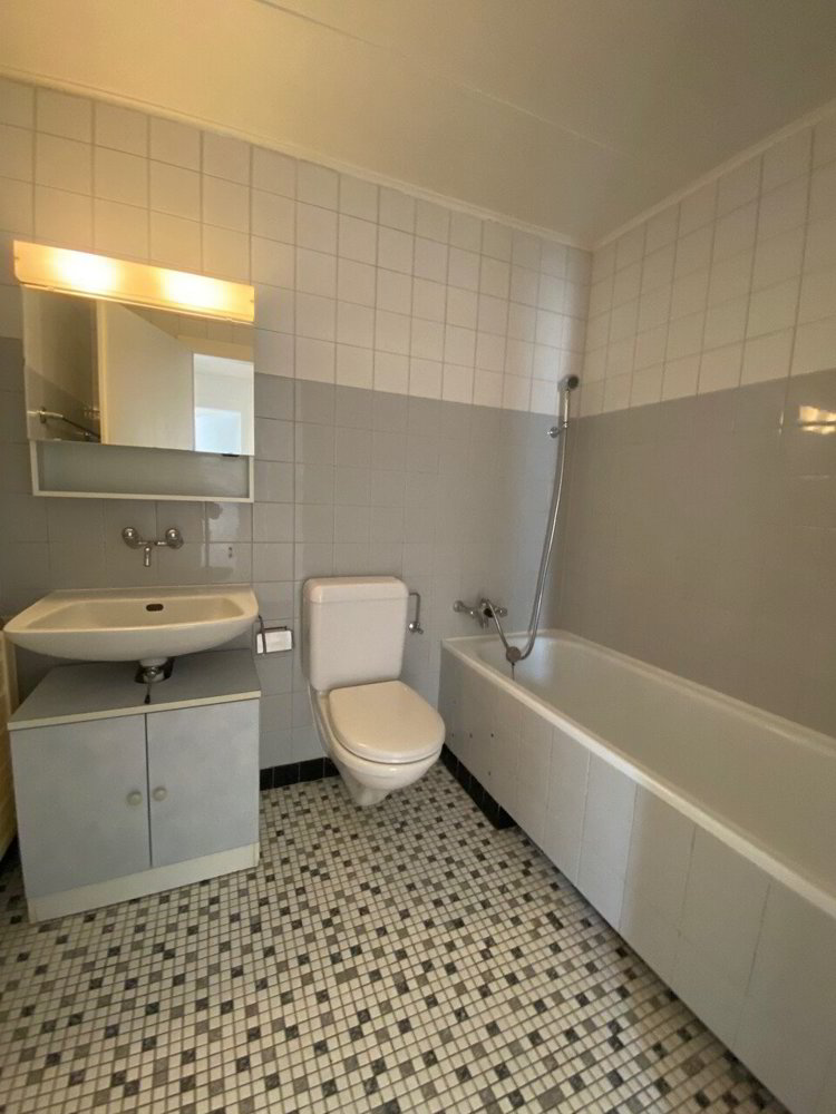 Appartement 4 pièces à louer à Ste-Croix - image 1/7