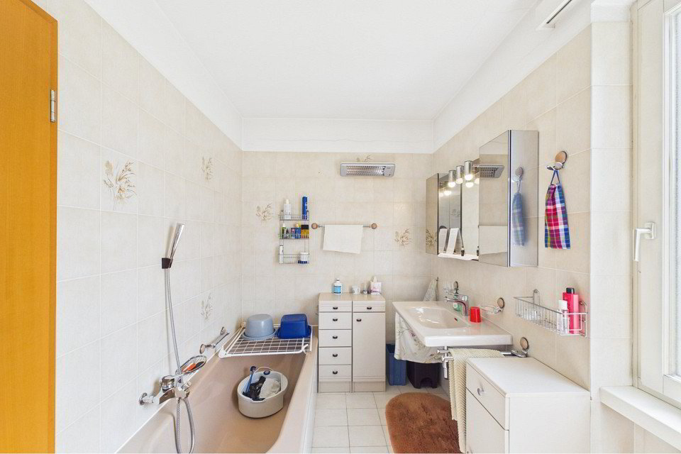 4 rooms House to buy in Brusino Arsizio - image 1/13