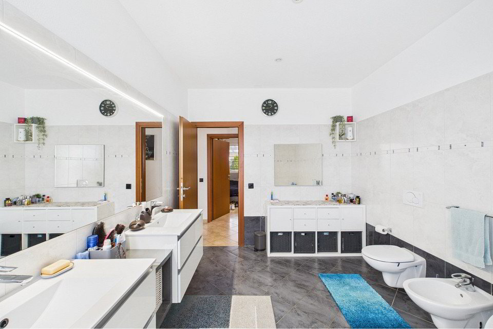4 rooms House to buy in Melano - image 1/13