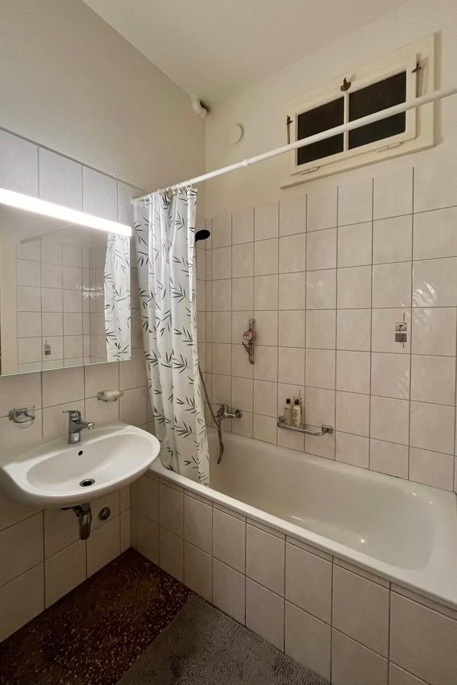 Appartement 5 pièces à louer à Montreux - image 1/10