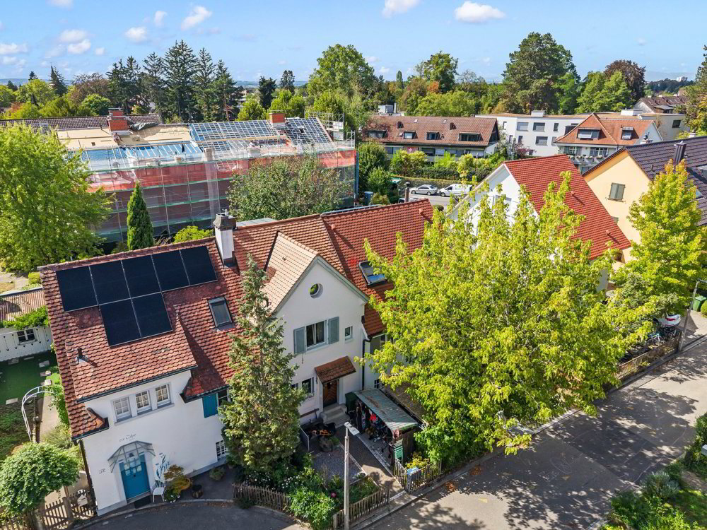 Maison 4.5 pièces à acheter à Riehen - image 1/13