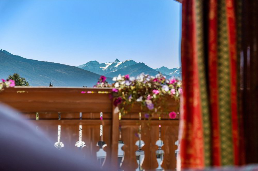 5.5 rooms Apartment to buy in Crans-Montana - image 1/11