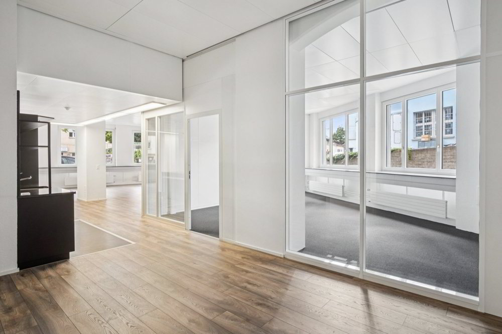Repräsentative EG-Bürofläche in Wollishofen - ready to move in - Ansicht 4