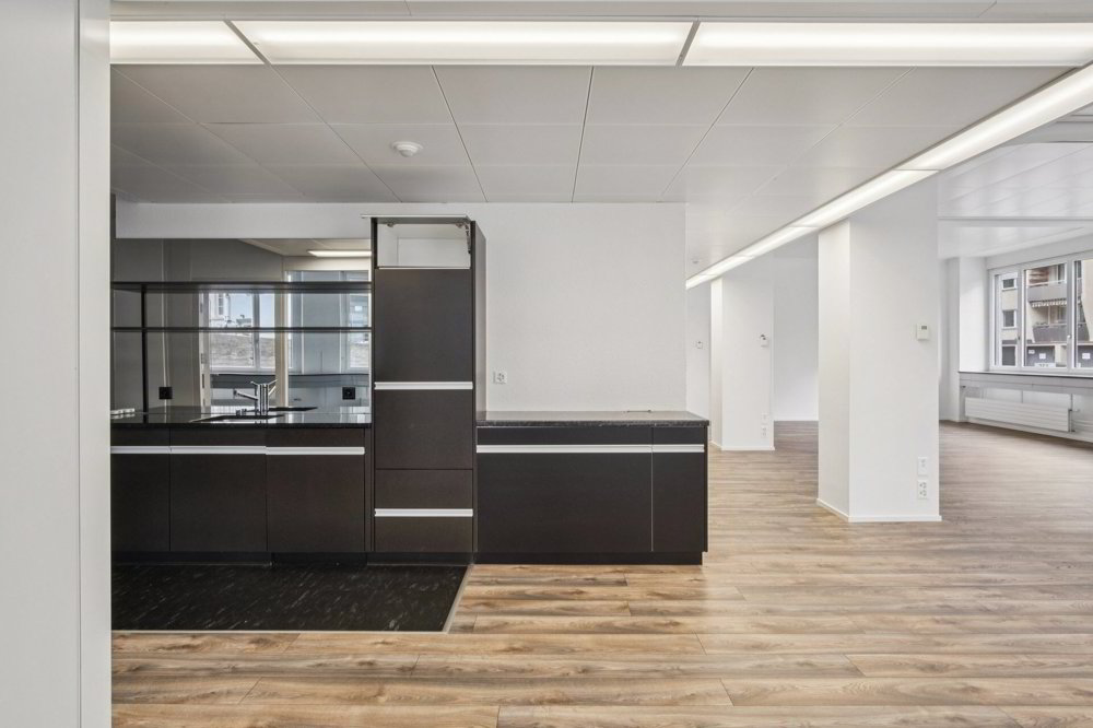 Repräsentative EG-Bürofläche in Wollishofen - ready to move in - Mehr