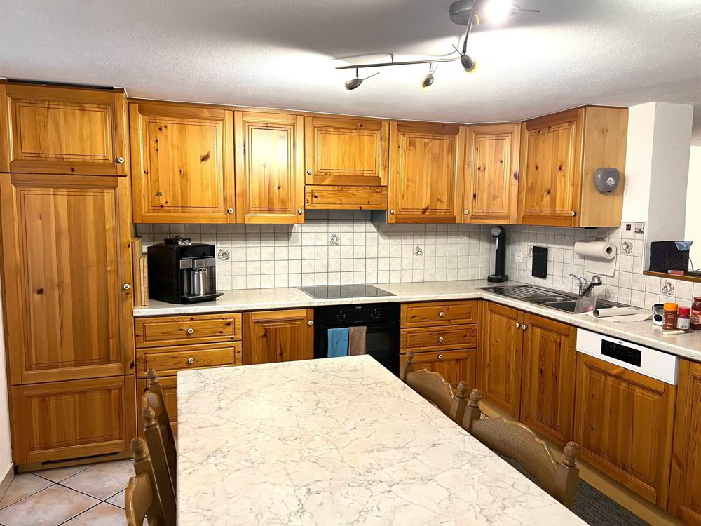 10 rooms House to buy in Giornico - image 1/5