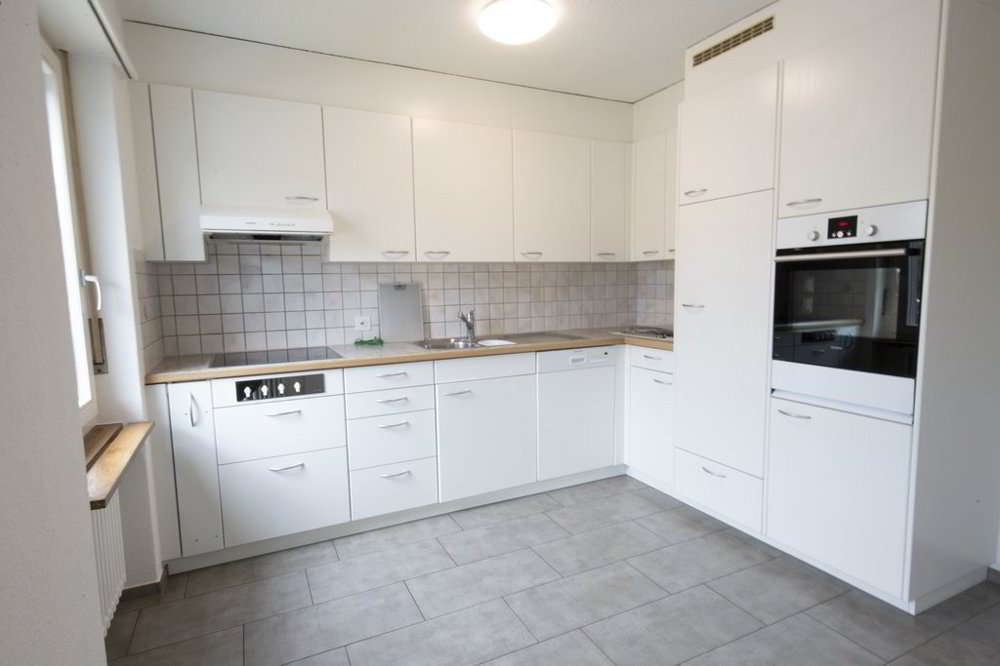 4 rooms Apartment for rent in Olten - image 1/12