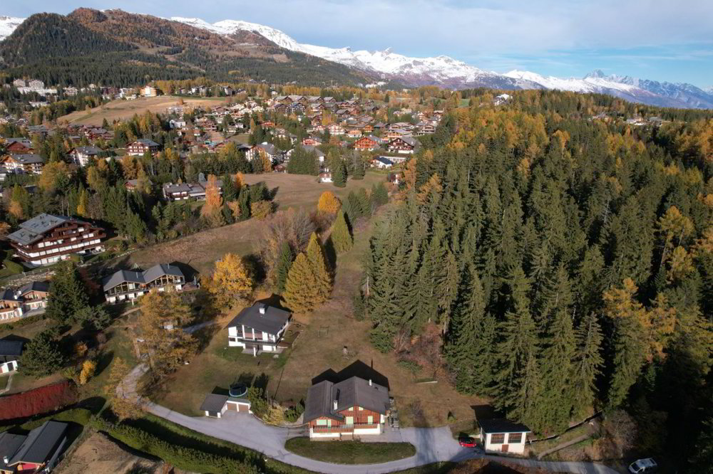Casa di 8 locali in vendita a Crans-Montana - immagine 1/12