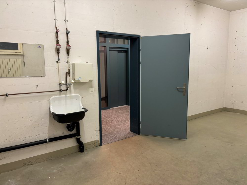 Commercial to rent in Winterthur - Ansicht 4