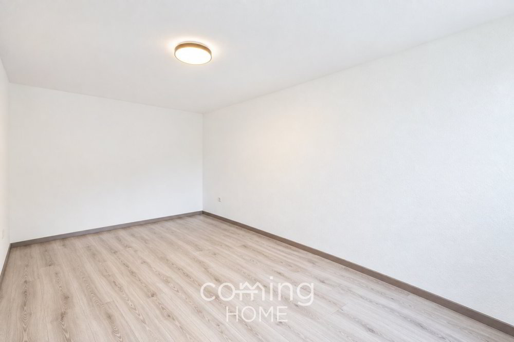 Charmante Haushälfte mit drei Wohneinheiten im Saastal. - Ansicht 3