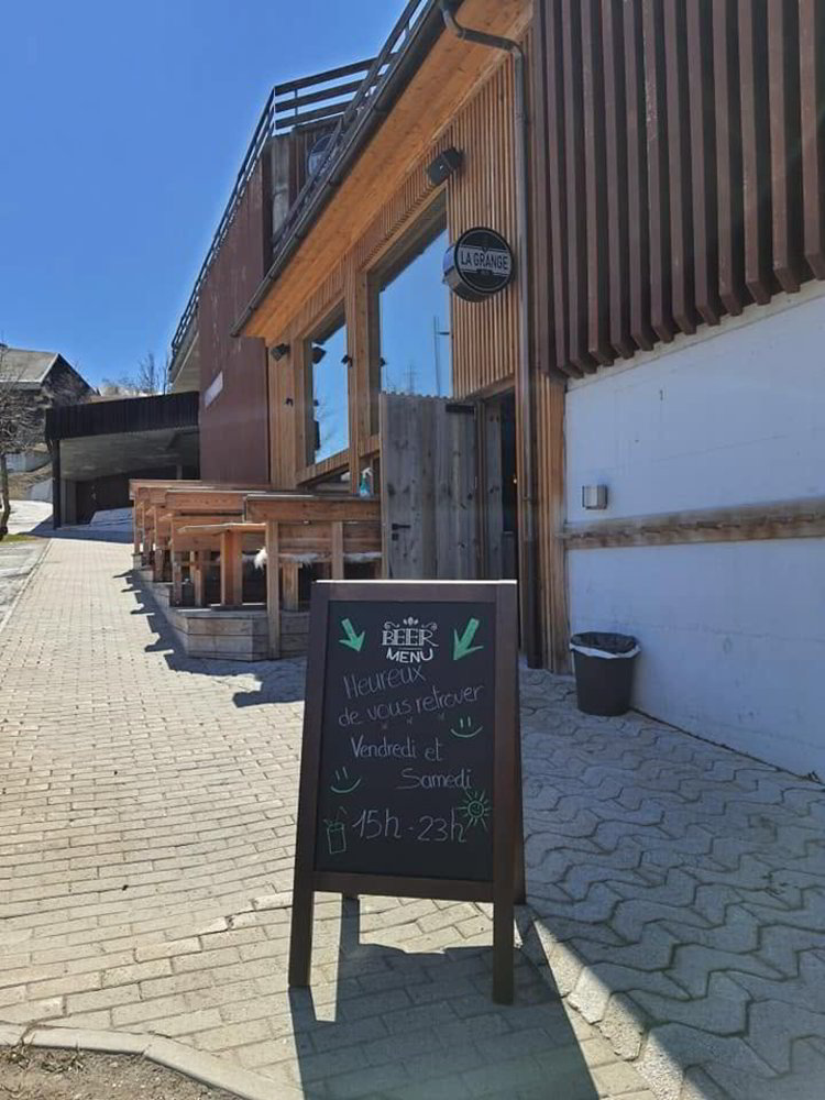 MYTIQUE BAR LA GRANGE - Ansicht 3