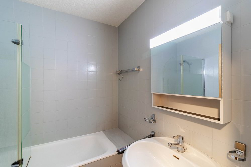 Appartement 4 pièces à acheter à Renens VD - image 1/6