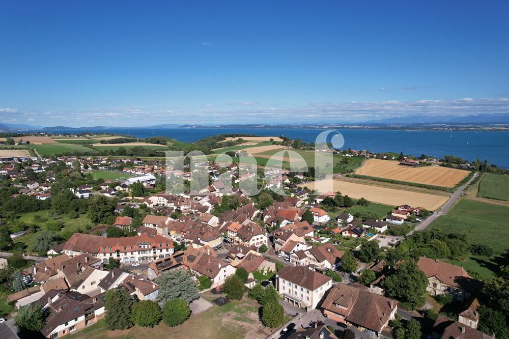 10 rooms House to buy in Bevaix - image 1/10