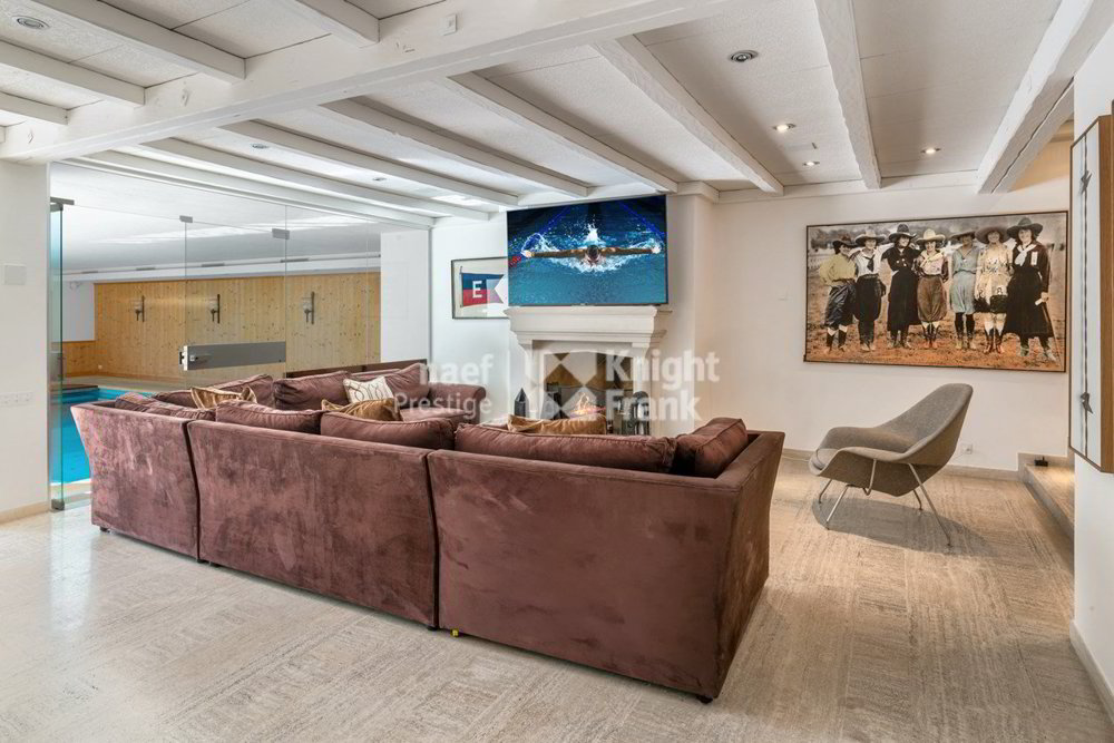 Casa di 11 locali in vendita a Collonge-Bellerive - immagine 1/10