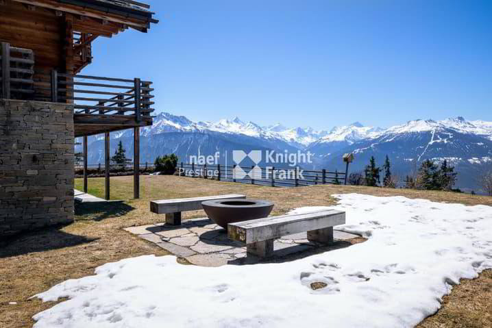 6.5 rooms House for rent in Crans-Montana - image 1/10
