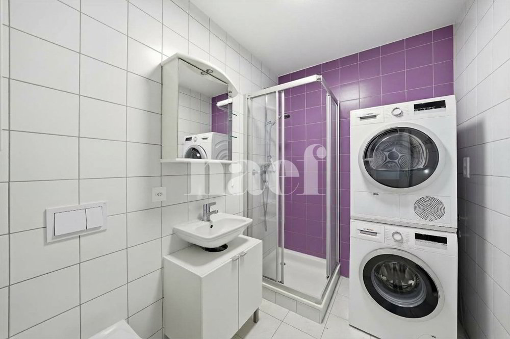 5 rooms Apartment to buy in Gland - image 1/6