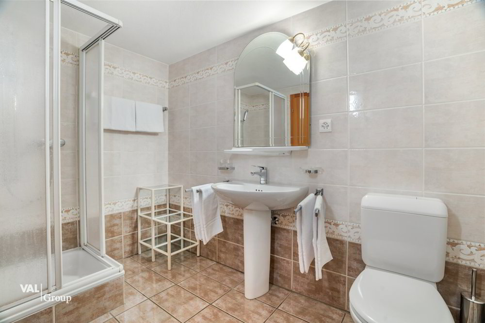 Casa di null locali in vendita a Saas-Grund - immagine 1/13