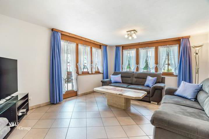 null rooms Office & Commercial to buy in Saas-Grund - image 1/13