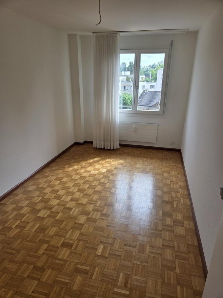 Appartement 3 pièces à louer à Binningen - image 1/8
