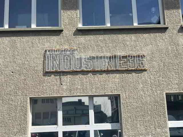 2 rooms Office & Commercial for rent in Rorschach - image 1/7