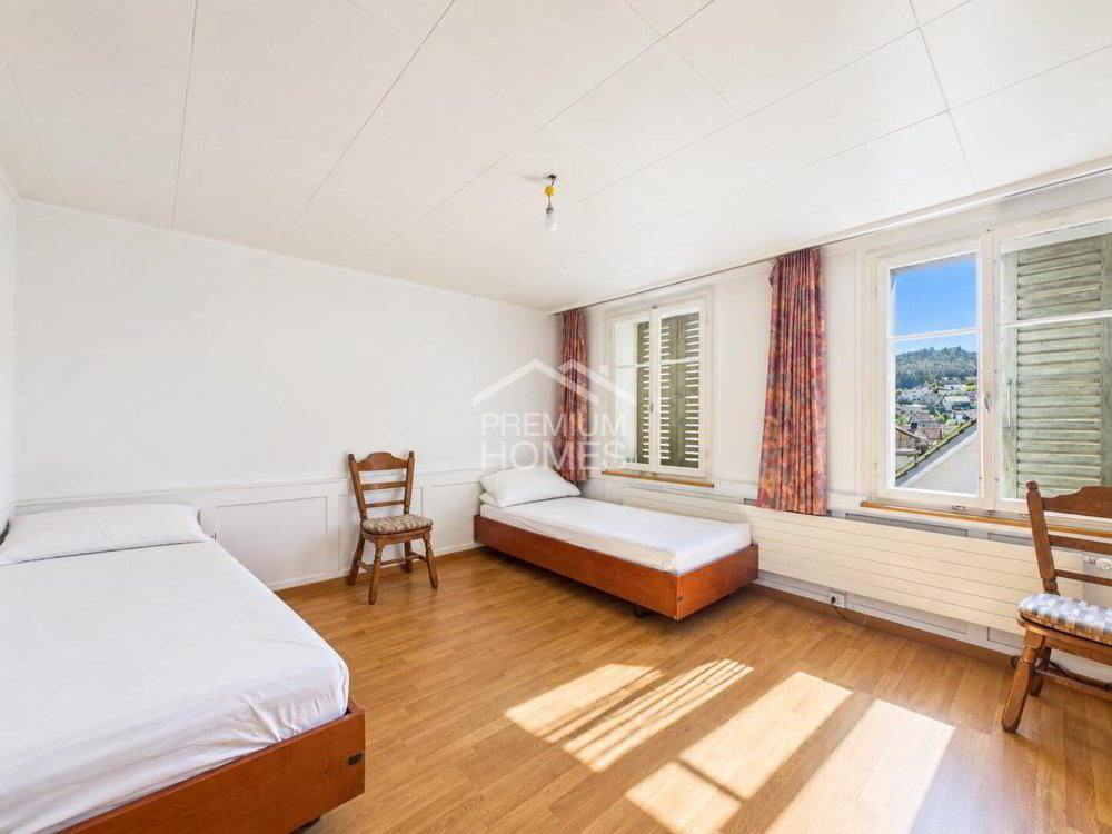 Immeuble d'habitation de 13 pièces en vente à Degersheim - 230 m² - Mehr