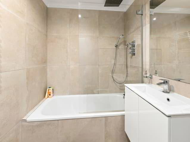 3 rooms Apartment for rent in Ginevra - image 1/13