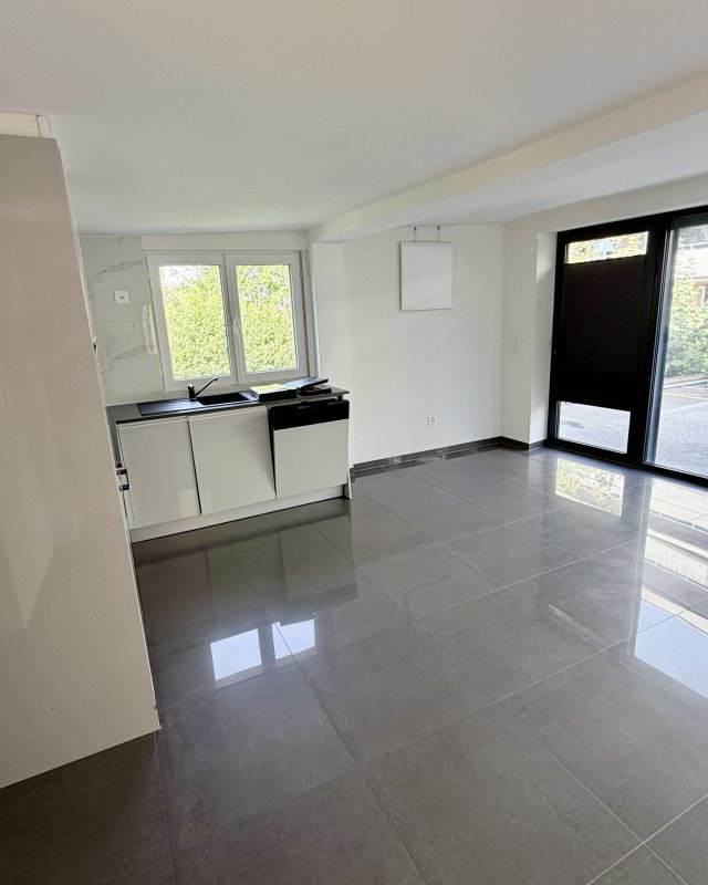 Appartement 2 pièces à louer à Fribourg - image 1/8