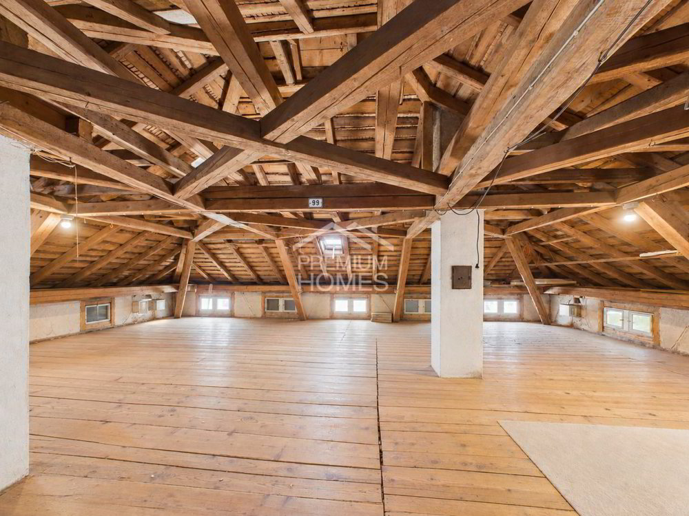 Casa di 13 locali in vendita a Degersheim - immagine 1/10