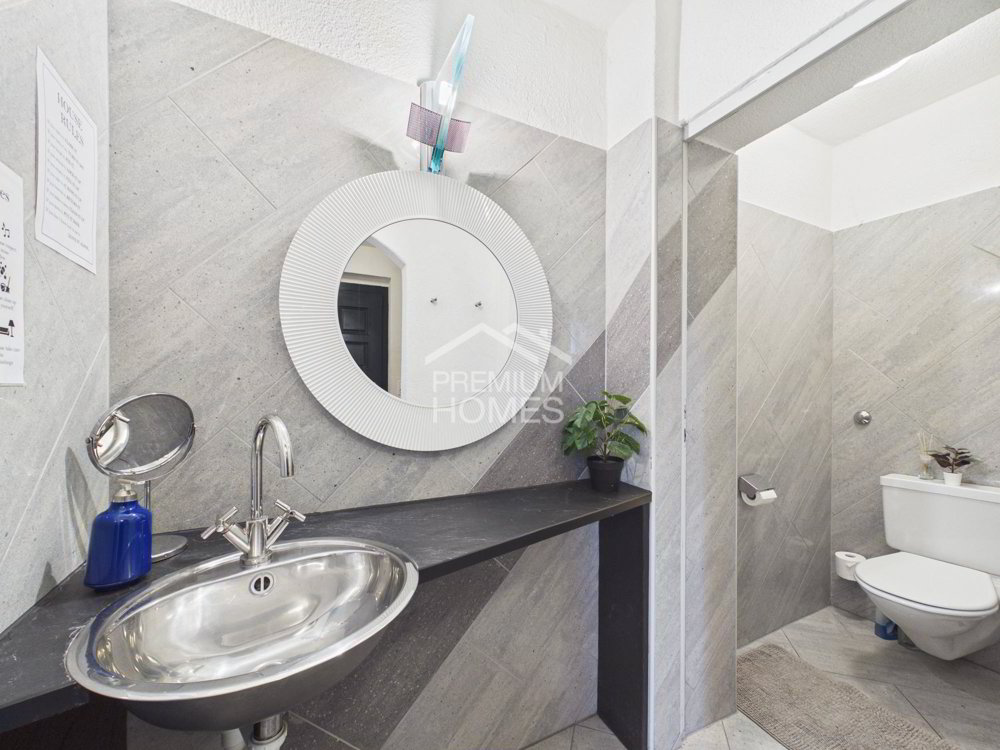 2 rooms Apartment to buy in Zurigo - image 1/7