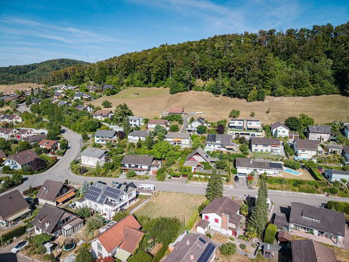 571 M² BAULAND MIT ATTRAKTIVER NEUBAUPERSPEKTIVE IN BUBENDORF - Mehr