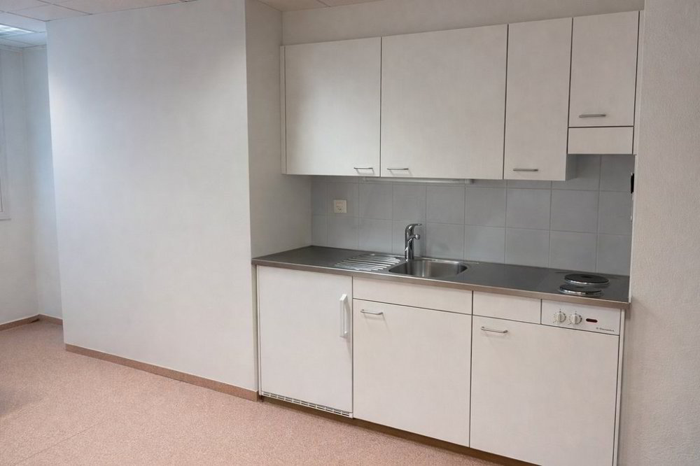 null rooms Office & Commercial for rent in Fribourg - image 1/4