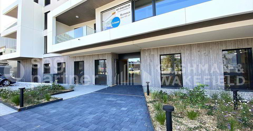 null rooms Office & Commercial for rent in Bussigny - image 1/12