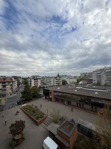 4 rooms Apartment for rent in Châtelaine - image 1/9