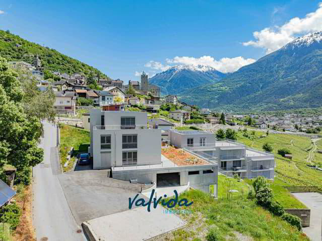 null rooms Car park, garage for rent in Leuk Stadt - image 1/1