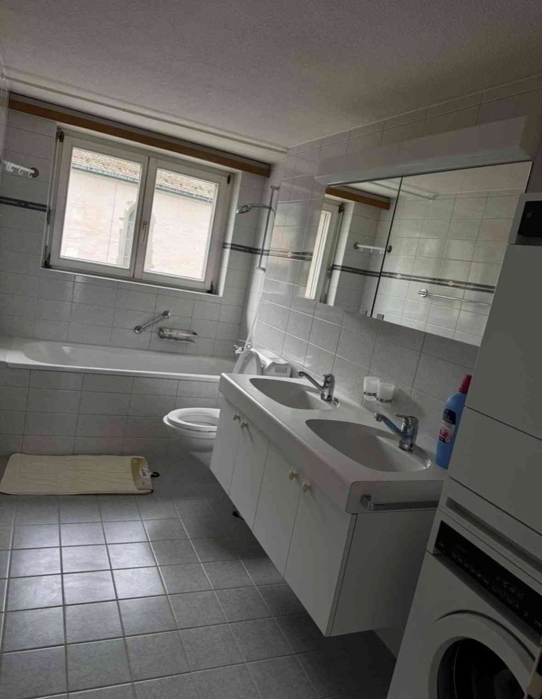 Appartement 3.5 pièces à louer à Uznach - image 1/5