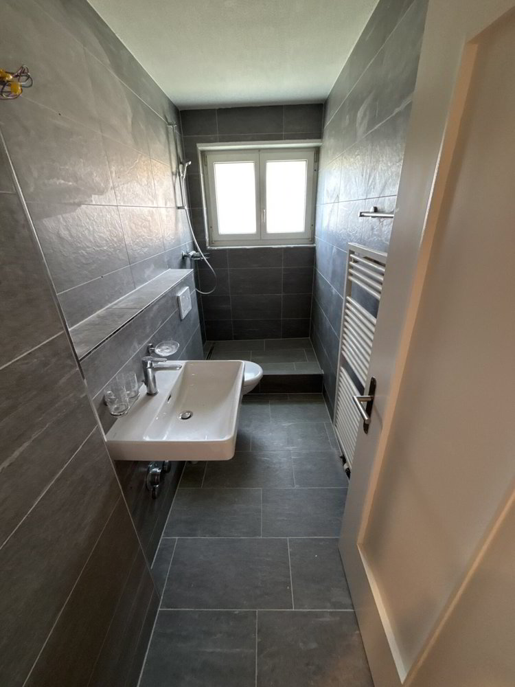 Appartement 2.5 pièces à louer à Aarau Rohr - image 1/8
