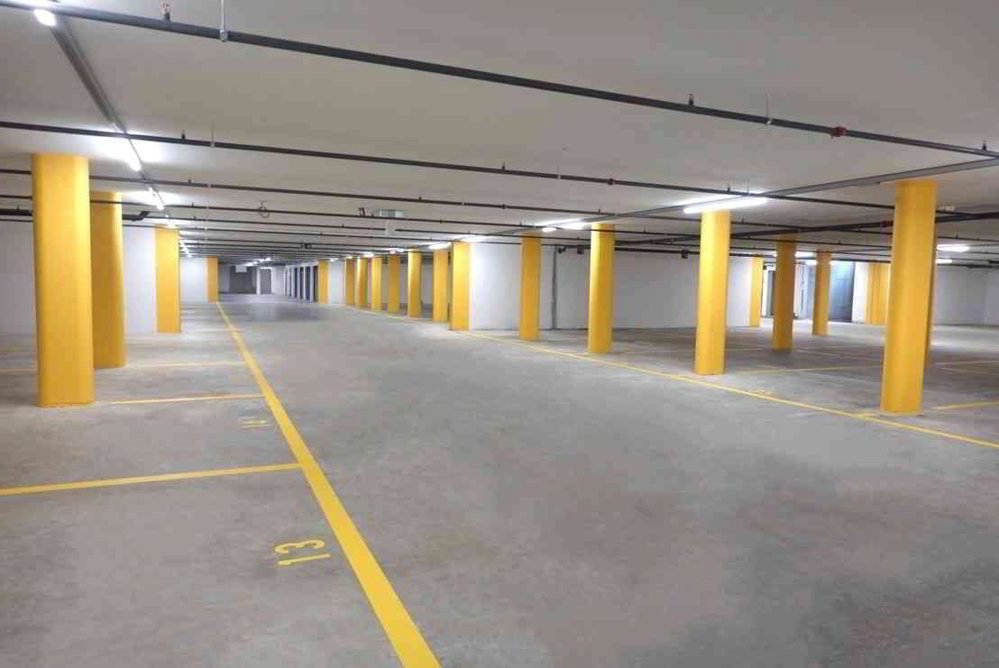 null rooms Car park, garage for rent in Zürich - image 1/1