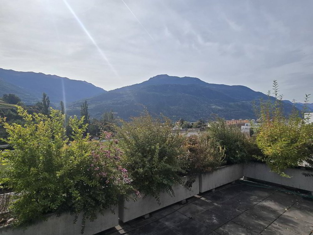 5 rooms Apartment for rent in Conthey - image 1/12