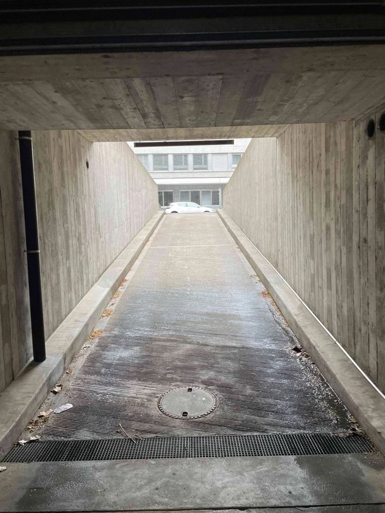 Tiefgaragen Stellplatz im Zentrum von Seefeld - Ansicht 2