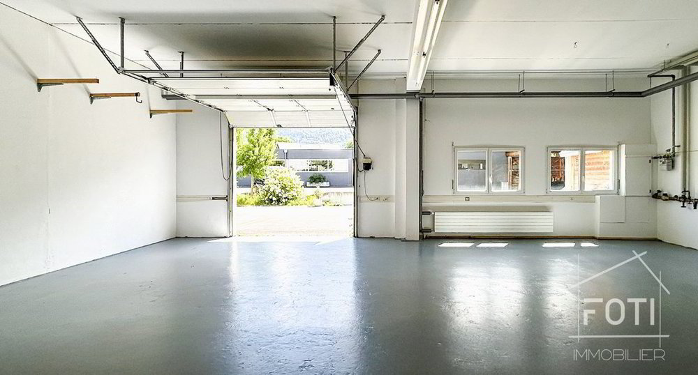 Immeuble commercial avec 5,25% de rendement brut. - Mehr