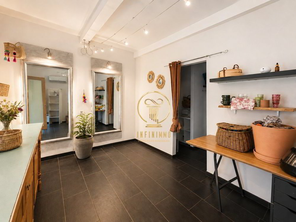 Maison 7 pièces à acheter à Saubraz - image 1/11