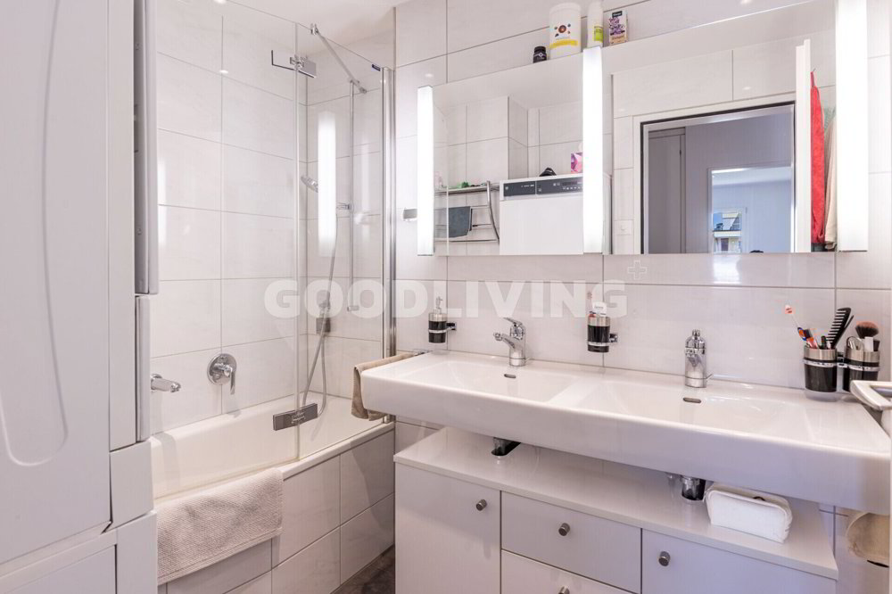 Appartamento di 4 locali in vendita a Steinhausen - immagine 1/7