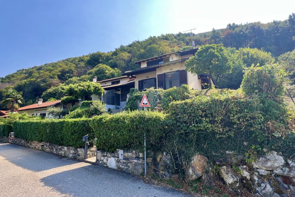 4.5 rooms House to buy in Caviano - image 1/44