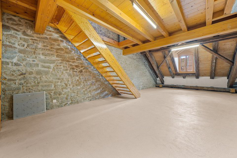 7 rooms Office & Commercial to buy in Romont FR - image 1/13