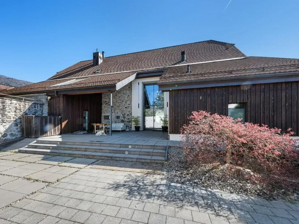 Maison 12 pièces à acheter à Fontaines-sur-Grandson - image 1/12