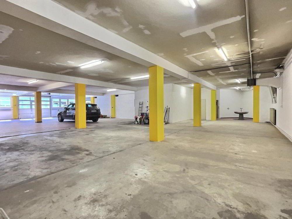 Local commercial en location à Sierre - 384 m² - Ansicht 2