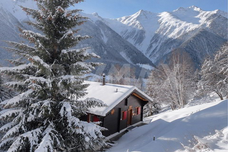 Casa di 4 locali in vendita a Lax - immagine 1/12